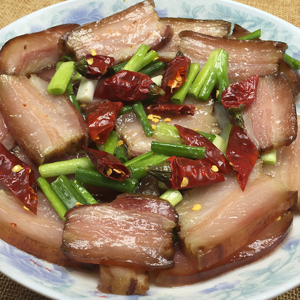 土家腊肉全粮食饲养利川地方特色烟熏腊肉味道更正宗