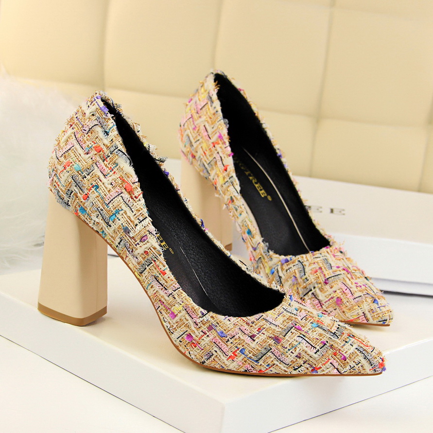 828-1 the European and American wind high heels with shallow pointed mouth thick with high color matching knitting sexy 