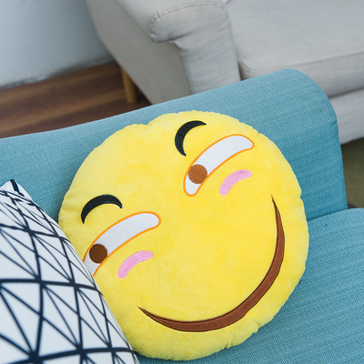 宝织灵 新品滑稽抱枕qq表情贱贱哒表情包毛绒手捂靠垫