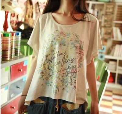 标题优化:2015夏季短袖T恤新款日系森女系宽松休闲花朵花环印花大码圆领衫