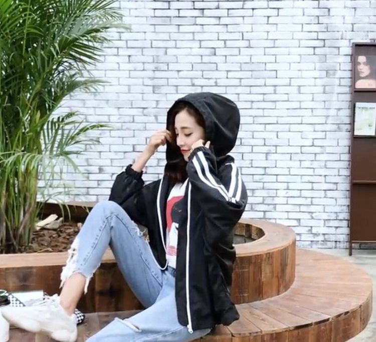 Áo sơ mi voan nữ tay ngắn mùa hè 2019 của phụ nữ mới rộng rãi màu trắng lệch vai áo cổ tích nước ngoài áo sơ mi ren nhỏ - Áo sơ mi chiffon ren