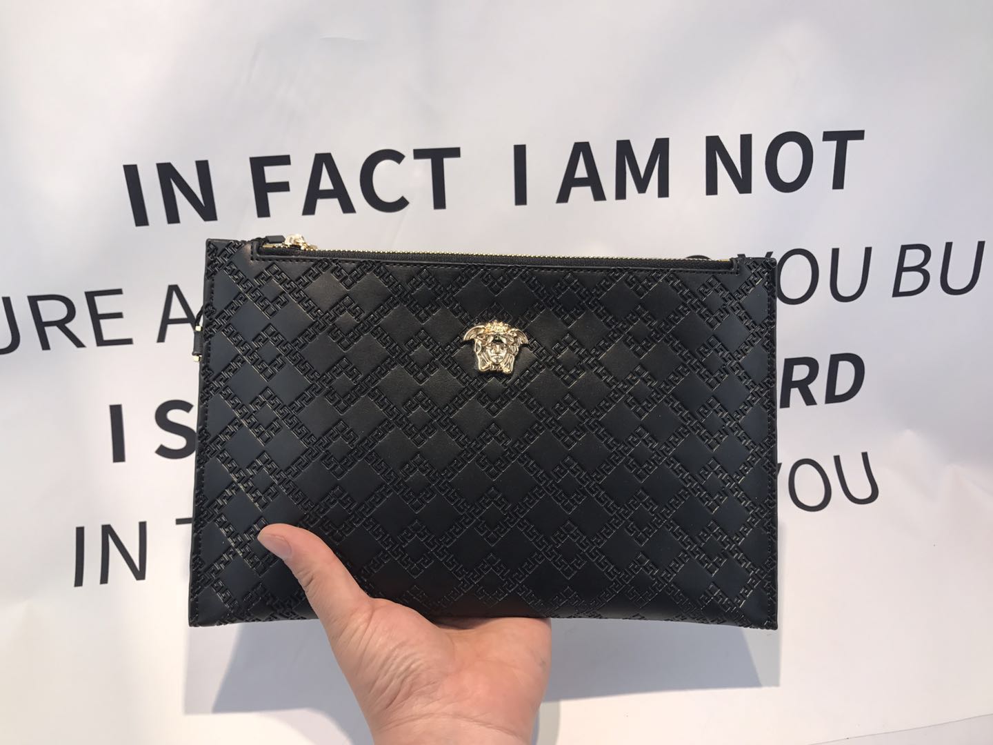 medusa nouvelle de cuir véritable sac à main des hommes, européenne et américaine de la mode enveloppe en cuir sac de la marque tide de sac d'embrayage hommes de sac d'embrayage medusa nouvelle de cuir véritable sac à main des hommes, européenne et américaine de la mode enveloppe en cuir sac de la marque tide de sac d'embrayage hommes de sac d'embrayage