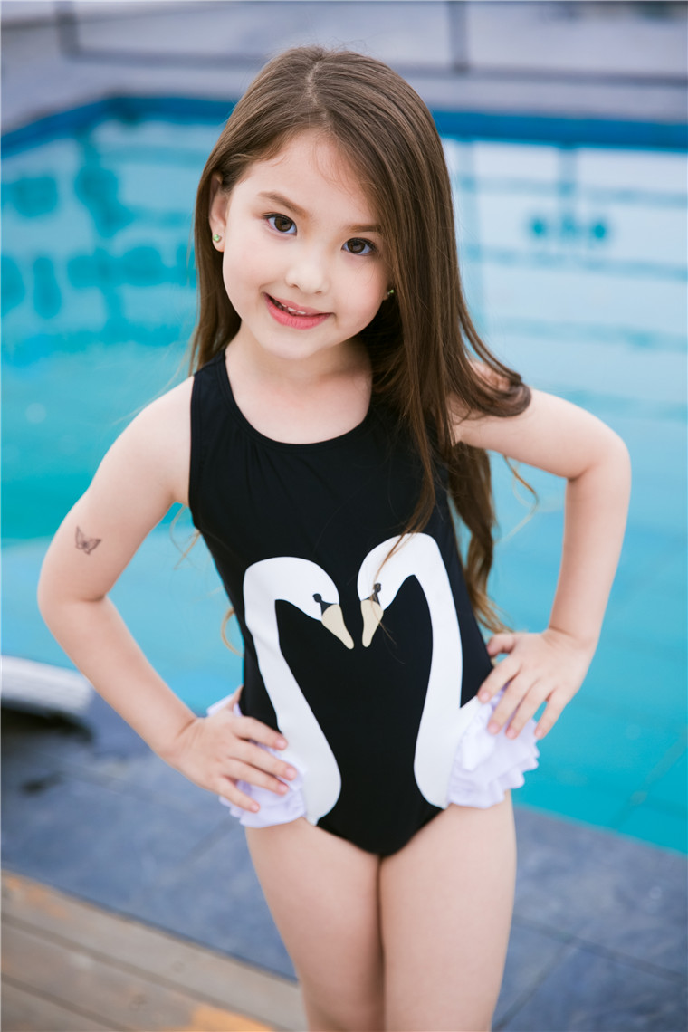 兒童泳衣女孩裙式公主寶寶黑白天鵝遊泳衣女童連體可愛小天鵝泳裝