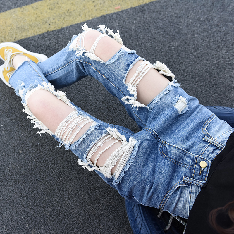 light cargo trousers