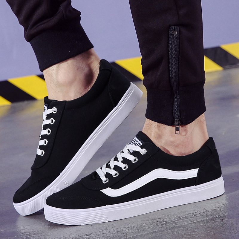 hommes chaussures en été, haut bas chaussures de sport version coréenne de l'respirant conseil d'administration, chaussures de jeunes étudiants à tête ronde laçage marée chaussures de chaussures de toile hommes chaussures en été, haut bas chaussures de sport version coréenne de l'respirant conseil d'administration, chaussures de jeunes étudiants à tête ronde laçage marée chaussures de chaussures de toile