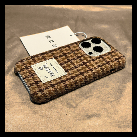 Chic Stylish Plover Pattern Winter Fabric Anti Sweat 15, 14, 13, 12 iPhone Case