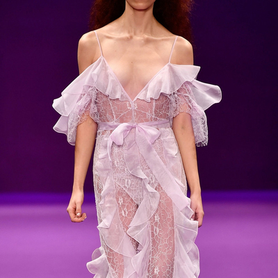 19春装新款复古蕾丝性感仙女连衣裙修身包臀荷叶边裙不规则长裙-淘宝网