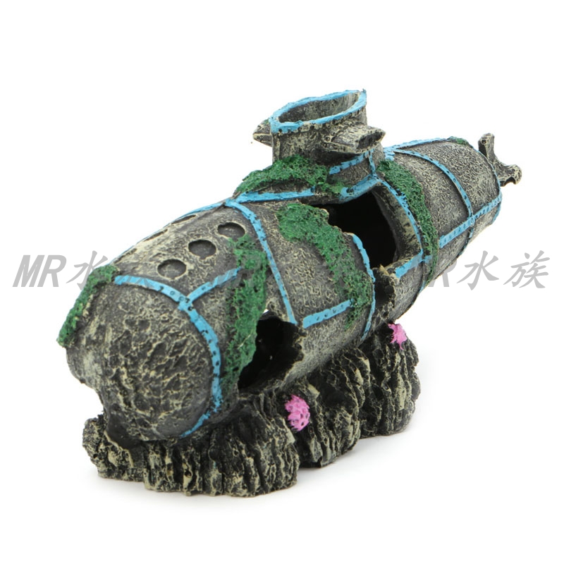 Free Shipping Submarine Wreckage Submarine Fish Tank Aquarium Decorative Landscaping Small Fish Hiding Submarine Fish Shuttle Toy