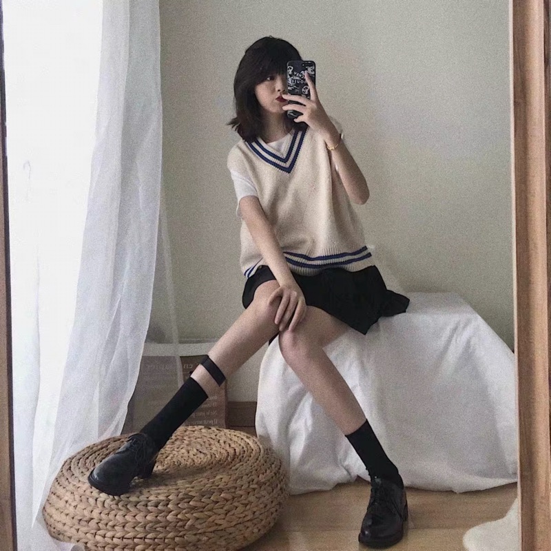 socks women's tube black strap punk Japanese ins tide socks buckle retro jk non-slip leg loop half tube calf socks