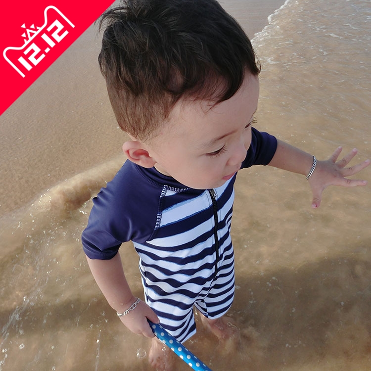 韓國嬰幼兒童泳衣男寶泳褲條紋速干男童寶寶防曬連體防曬泳裝帶帽