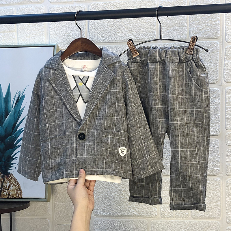 les garçons costume printemps 2019 enfants costume trois-pièce de bébé de sexe masculin costume petit casual version coréenne de vêtements de printemps et d'automne de la marée les garçons costume printemps 2019 enfants costume trois-pièce de bébé de sexe masculin costume petit casual version coréenne de vêtements de printemps et d'automne de la marée