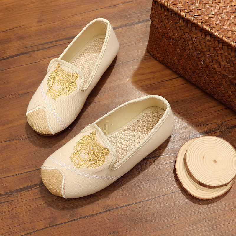 les garçons han chaussures de toile vieux pékin vintage de style chinois costume enfants de chaussures de bébé de sexe masculin ethnique costume performances chaussures les garçons han chaussures de toile vieux pékin vintage de style chinois costume enfants de chaussures de bébé de sexe masculin ethnique costume performances chaussures