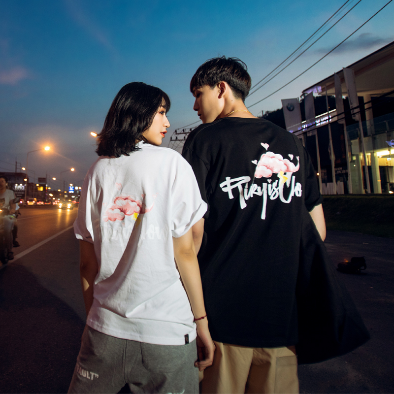 de soie t-marée boutique ric huoshao yun foudre impression manches courtes talonnage shirt des hommes et des femmes amoureux de la marée de la marque de t-shirt de soie t-marée boutique ric huoshao yun foudre impression manches courtes talonnage shirt des hommes et des femmes amoureux de la marée de la marque de t-shirt