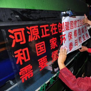 电脑不干胶即时贴广告割字玻璃门窗户单双层镂空刻字