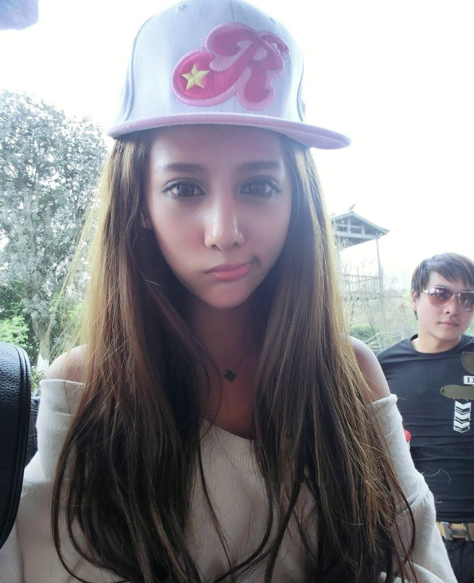 Perruque ANNA LUO  .  Long cheveux raides - Ref 2607365 Image 27