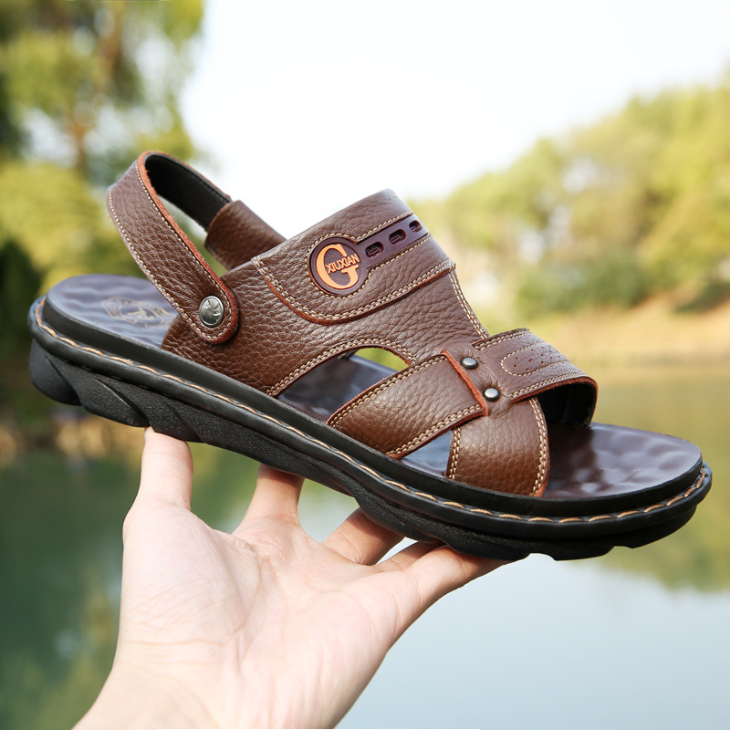 d'été en cuir de sandales pour hommes occasionnels marée sandales enfant anti-dérapant massage doux fond des pantoufles à double usage en plein air à l'usure des sols d'été en cuir de sandales pour hommes occasionnels marée sandales enfant anti-dérapant massage doux fond des pantoufles à double usage en plein air à l'usure des sols