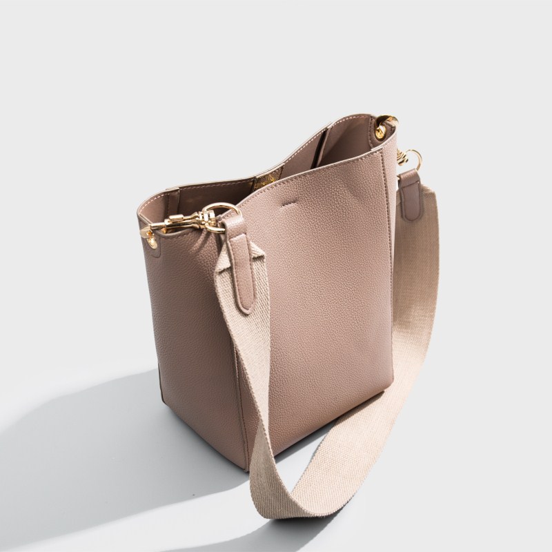 2019, le nouveau réseau rouge sangle sac seau jurchen en cuir femmes sacs à large bande simple sous-femme sac à seule épaule sac de messager 2019, le nouveau réseau rouge sangle sac seau jurchen en cuir femmes sacs à large bande simple sous-femme sac à seule épaule sac de messager