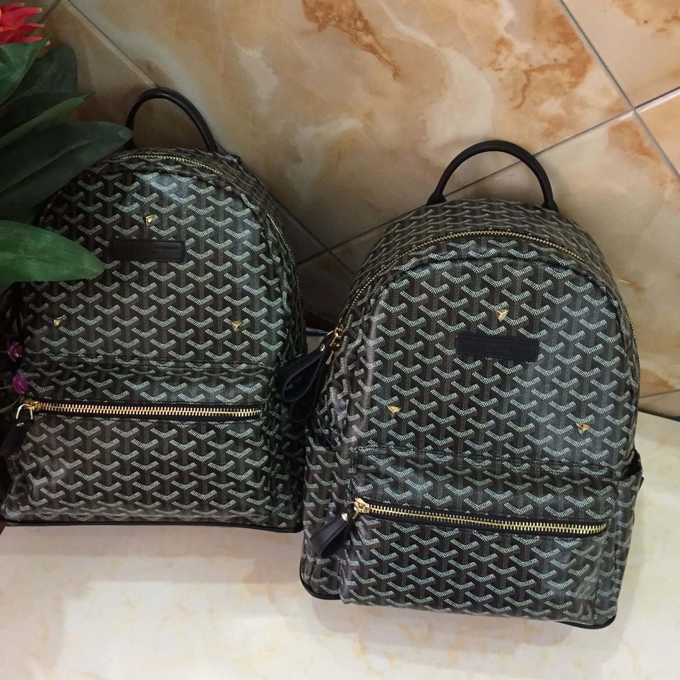 corée achat emm sacs d'épaule 2018 nouvelle version coréenne de joker en cuir de mode, hommes et femmes, les voyages étudiants sac à dos de la marée corée achat emm sacs d'épaule 2018 nouvelle version coréenne de joker en cuir de mode, hommes et femmes, les voyages étudiants sac à dos de la marée