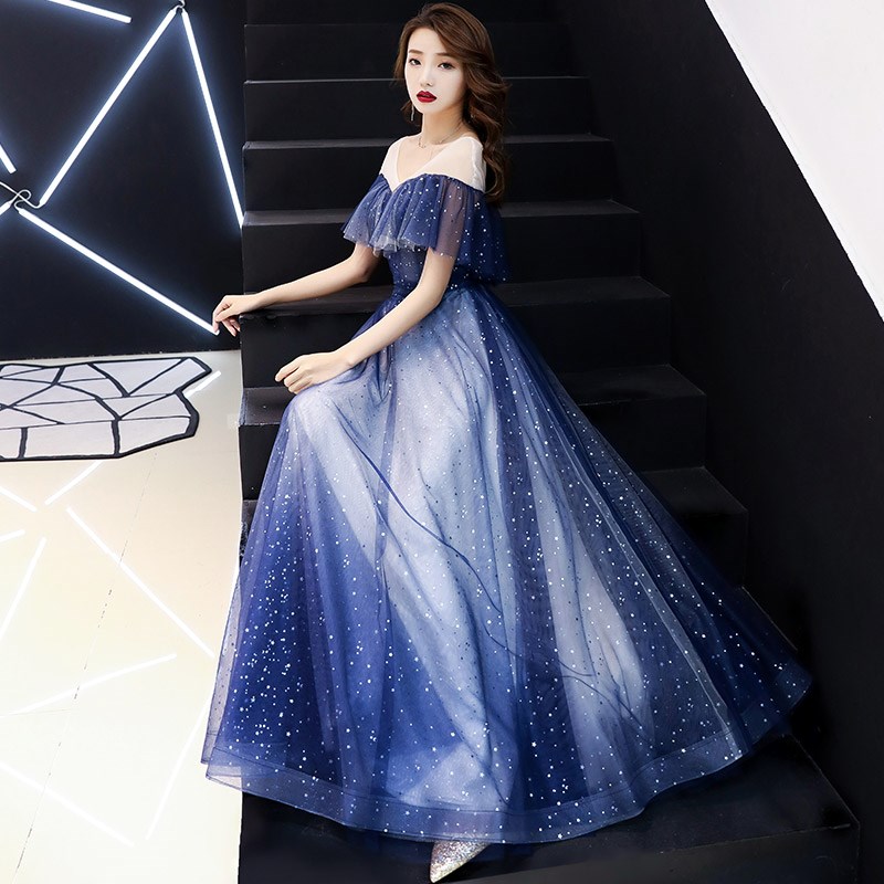 très fées robe féminine 2019 de la mode du champ de gaz de la reine de banquet élégant longue section de l'étoile hôte robe très fées robe féminine 2019 de la mode du champ de gaz de la reine de banquet élégant longue section de l'étoile hôte robe