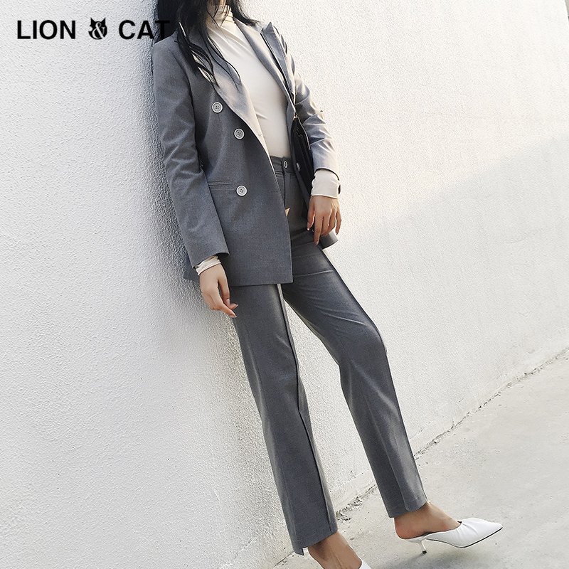 le lion et le costume de chat femelle coréens costume petit femelle version coréenne de l'automne vêtements casual deux pièces de l'ensemble de lj71020 le lion et le costume de chat femelle coréens costume petit femelle version coréenne de l'automne vêtements casual deux pièces de l'ensemble de lj71020