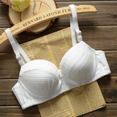 日系学生蕾丝厚薄款可爱少女内衣性感小胸罩聚拢女生文胸夏季包邮-淘宝网