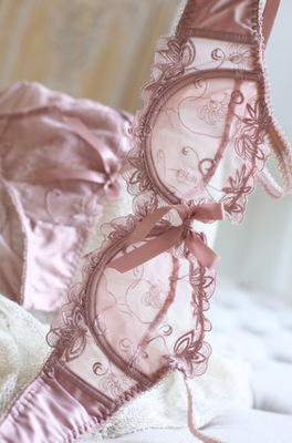 欧美正品透明性感超薄款蕾丝文胸透明大码内衣套装-淘宝网 欧美正品透明性感超薄款蕾丝文胸透明大码内衣套装-淘宝网