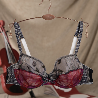 欧美名品 女士超薄款内衣 透明镂空刺绣花纹 欧美奢华上托文胸罩-淘宝网 欧美名品 女士超薄款内衣 透明镂空刺绣花纹 欧美奢华上托文胸罩-淘宝网