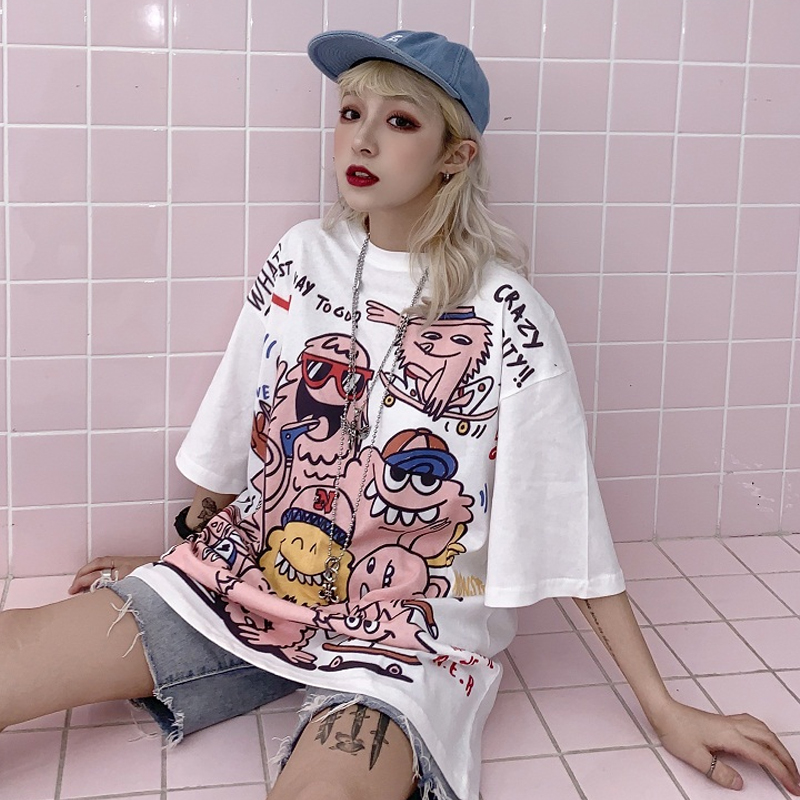 réseau de la robe rouge, féminin 2019 de l'été de nouveaux produits harajuku bf vent graffiti de bande dessinée d'impression lâche manches courtes t-shirt des étudiants de la marée réseau de la robe rouge, féminin 2019 de l'été de nouveaux produits harajuku bf vent graffiti de bande dessinée d'impression lâche manches courtes t-shirt des étudiants de la marée