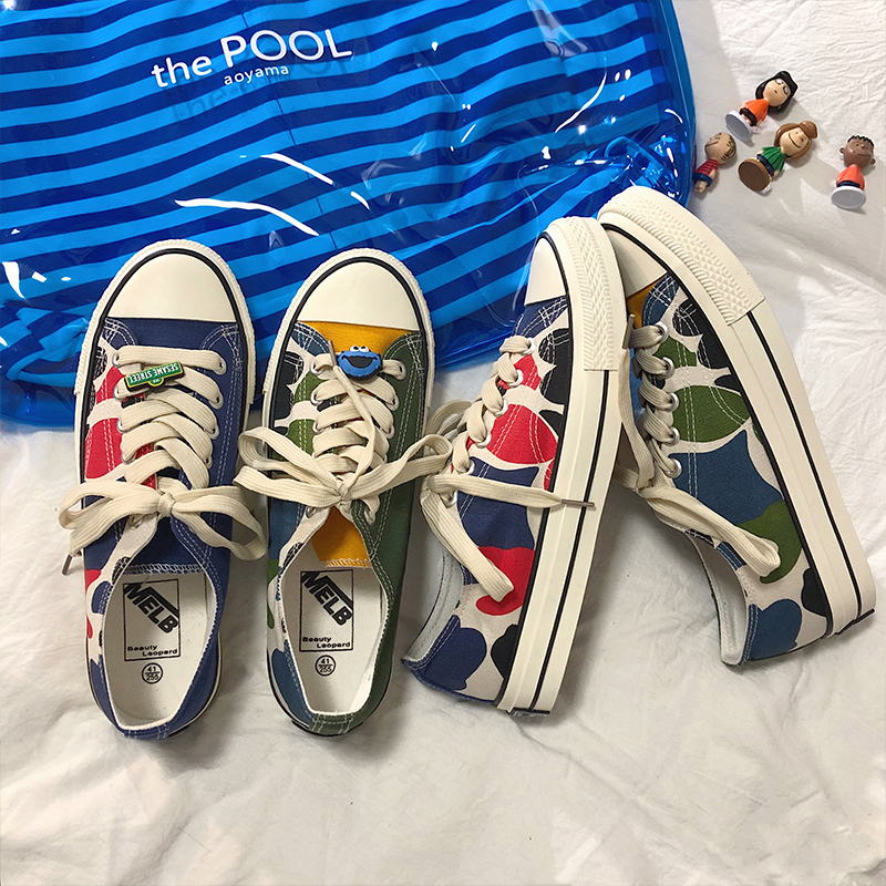 sous-jun été de nouveau camouflage graffiti chic chaussures de toile garçons port de vent de marée de la personnalité harajuku bf vent faible haut chaussures sous-jun été de nouveau camouflage graffiti chic chaussures de toile garçons port de vent de marée de la personnalité harajuku bf vent faible haut chaussures