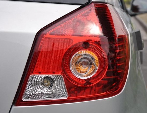吉利英伦后大灯 金鹰后大灯 吉利金刚二代倒车灯 刹车灯 后尾灯