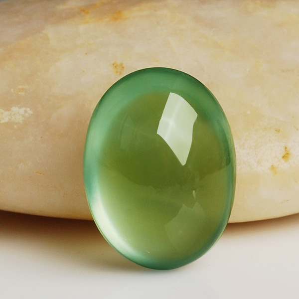 瑞歆宝正品天然葡萄石蛋面戒面裸石12克拉通透起荧光实拍国检证书