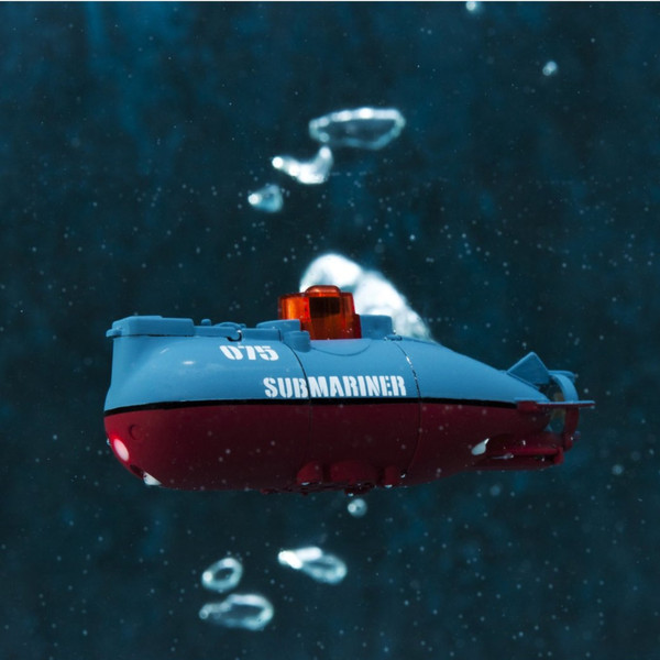 日本代购 世界最小遥控潜水艇 超迷你鱼缸电动玩具饰品 儿童礼物