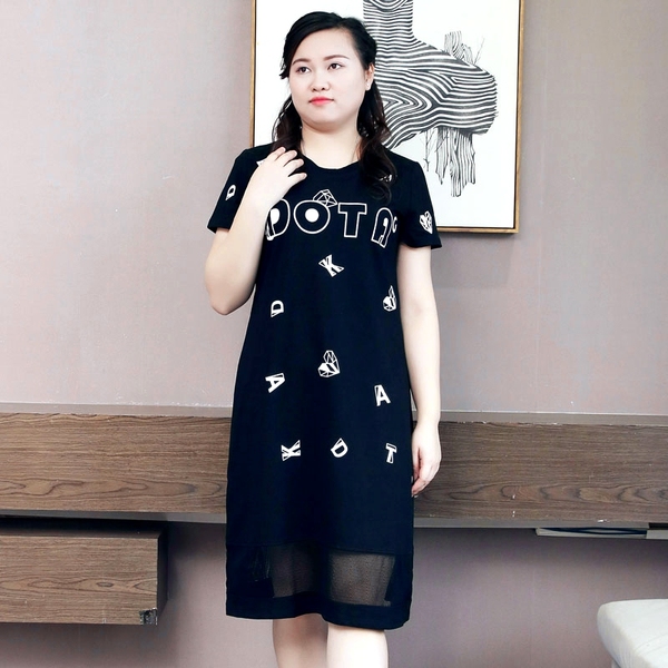 2017夏装新款中老年大码女装黑色字母印花网纱胖mm修身显瘦连衣裙
