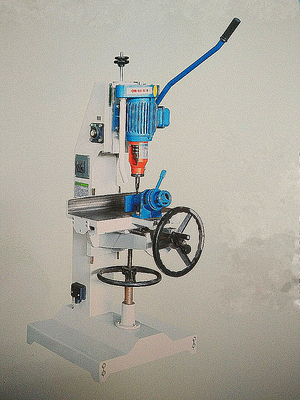 木工机械方眼钻/气动方眼钻/榫槽机/方孔钻/打眼机床/方眼机床/钻