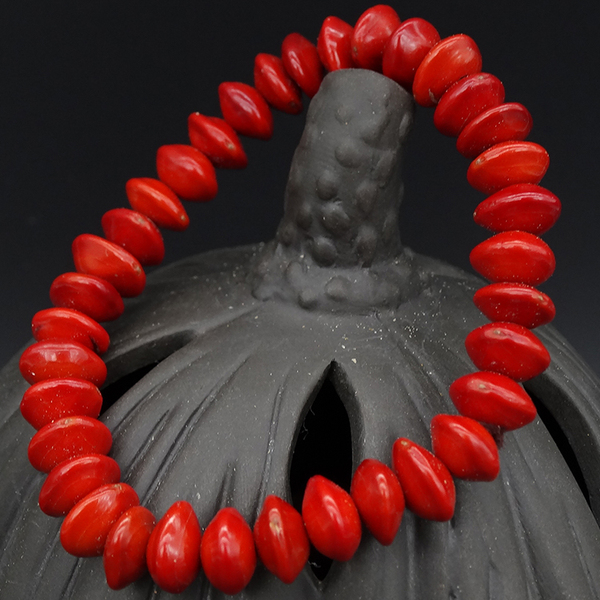 天然红豆菩提原籽相思豆海红豆手串手链散珠论斤红心血108批发8mm