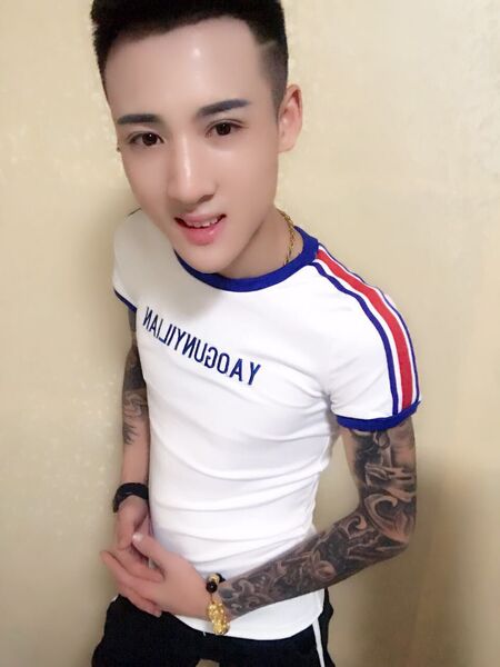 2017社会精神小伙短袖彩条快手红人网红同款t恤半袖男紧身衣服潮