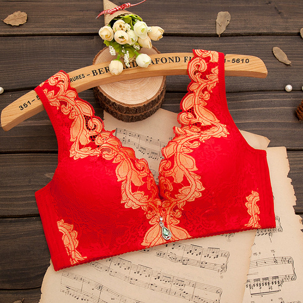 性感背心款式内衣无钢圈文胸聚拢加厚女小胸调整型收副乳薄款胸罩