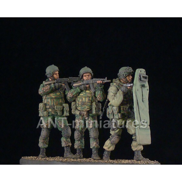 [满百包邮] 1/35 ant现代俄军防爆盾3人组 树脂兵人