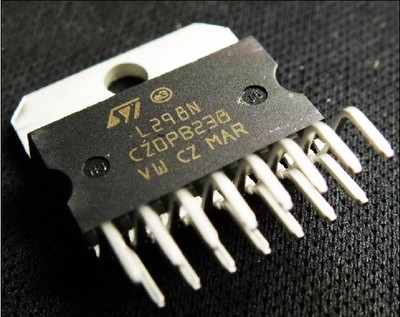 l298n芯片直流步进实体店经营进口芯片原装假一赔十拍前请先询价