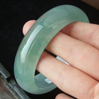 天然缅甸翡翠手镯玉石镯子冰种浅油青底浅绿专柜正品送人送礼佳品