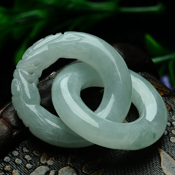 翡翠套环双龙戏珠吊坠 天然a货翡翠生肖龙双连环挂件活吊环项链坠