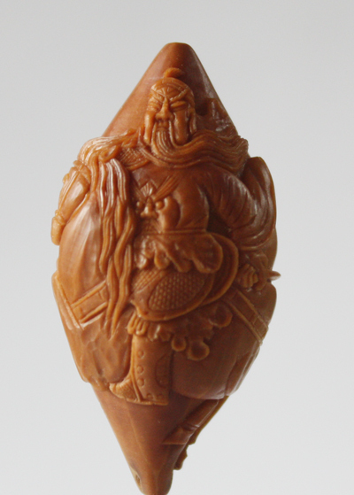 核雕精品苏州核雕名家-陈爱玉-《千里走单骑》保真-手机链