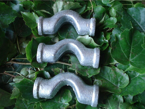 厂价促销镀锌玛钢管件4分6分1寸过桥弯弯头内牙丝接头活接头