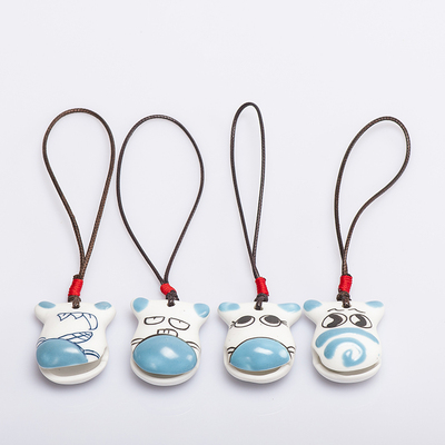 陶瓷饰品批发 手绘奶牛小挂件小铃铛包挂挂饰 清新可爱 送人必备