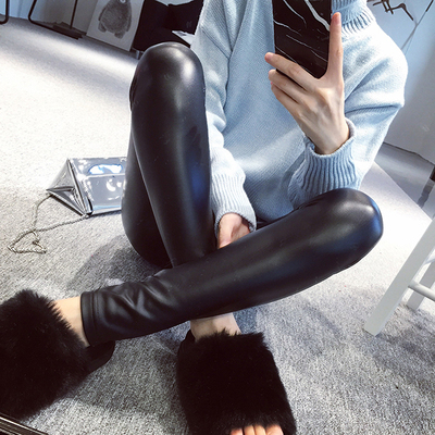 秋冬新黑色松紧腰显瘦pu仿皮加短绒打底裤女外穿长裤哑光涂层皮裤