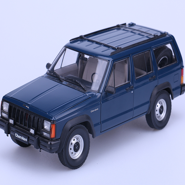 原厂1:18 小切诺基 北京吉普7250 jeep2500 合金汽车模型