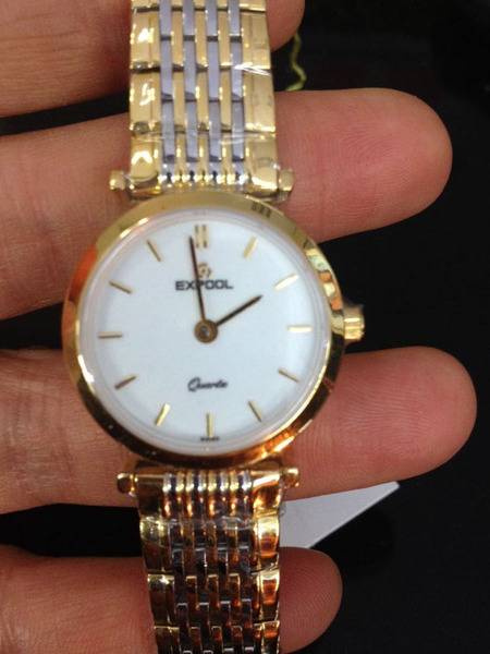 专柜正品瑞士依保路超薄石英间金女腕表el82.11.24b假一赔三