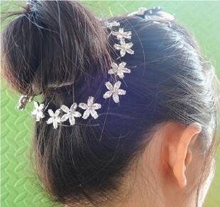 流行美2015新款免费盘发 水晶花朵插针 生日节日送礼a