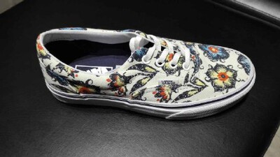 澳门专柜代购 VANS\/万斯 春黑色花纹女子休闲