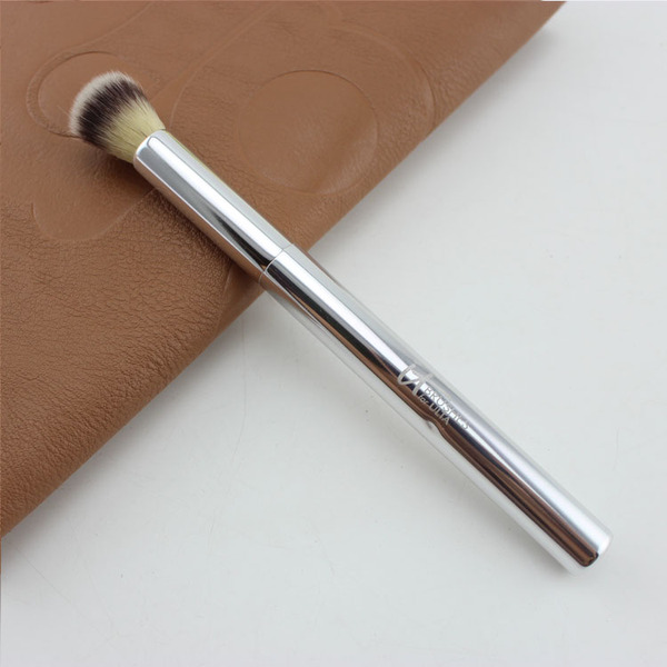 彩妆美 化妆刷 原单it airbrush concealer金属柄 喷枪的遮瑕刷